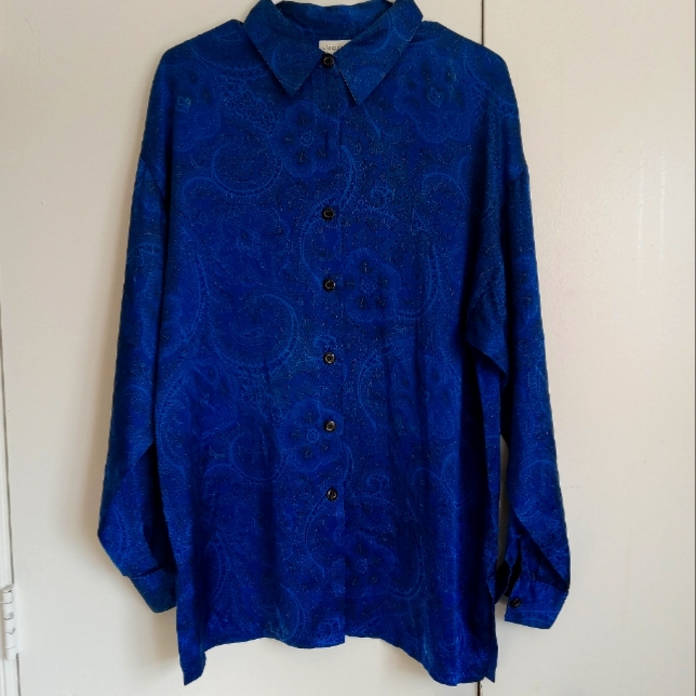 Liz Claiborne 100% silk button down blouse size M